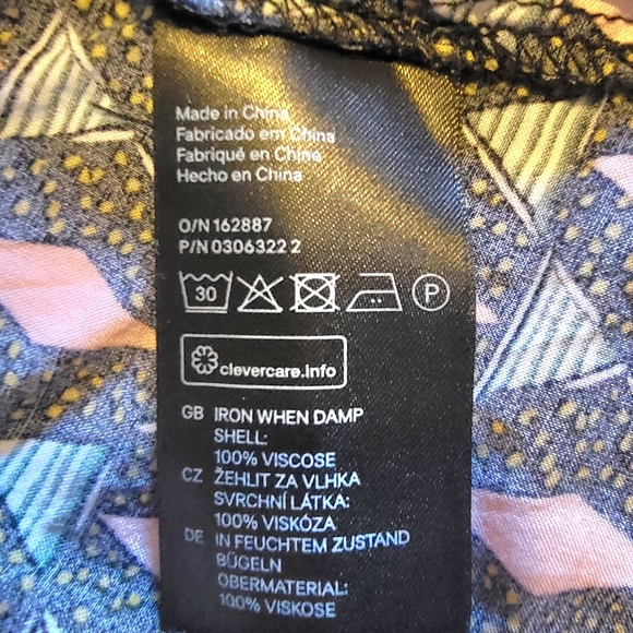 Womens midi length fun print dress,multi colors,size 4,H&M - Picture 3 of 5